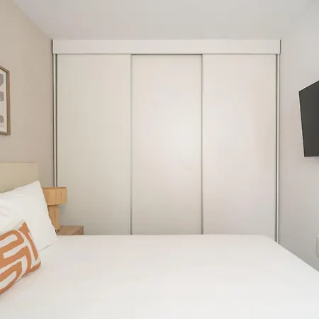 Holiday home Avant Holidays 4b *